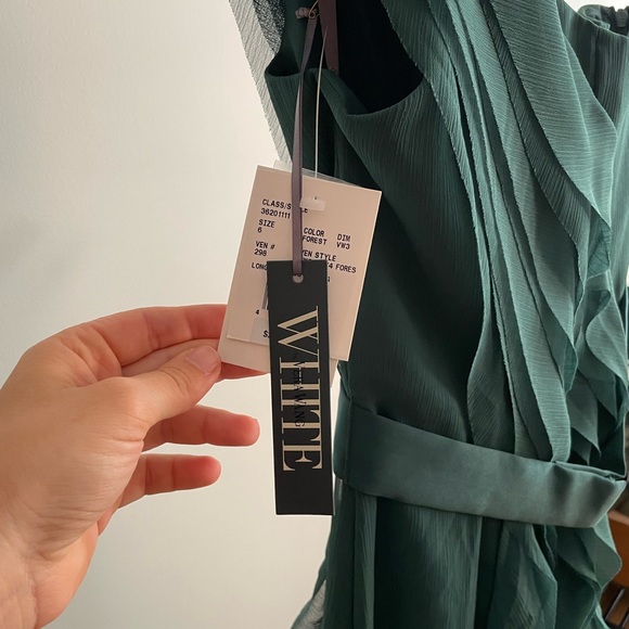 Vera wang evening gown. - Picture 2 of 4